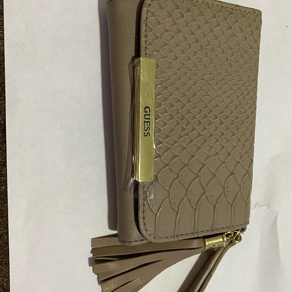 GUESS SANDY Slate Snake PHONE Wristlet  NWT - Picture 5 of 8